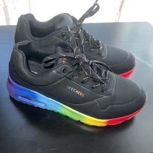 Multicolor memory foam  Skechers . Size 6.5